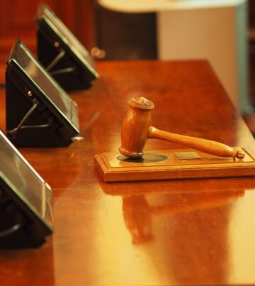 judge-1587300_1280