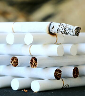 cigarette-1642232_1280